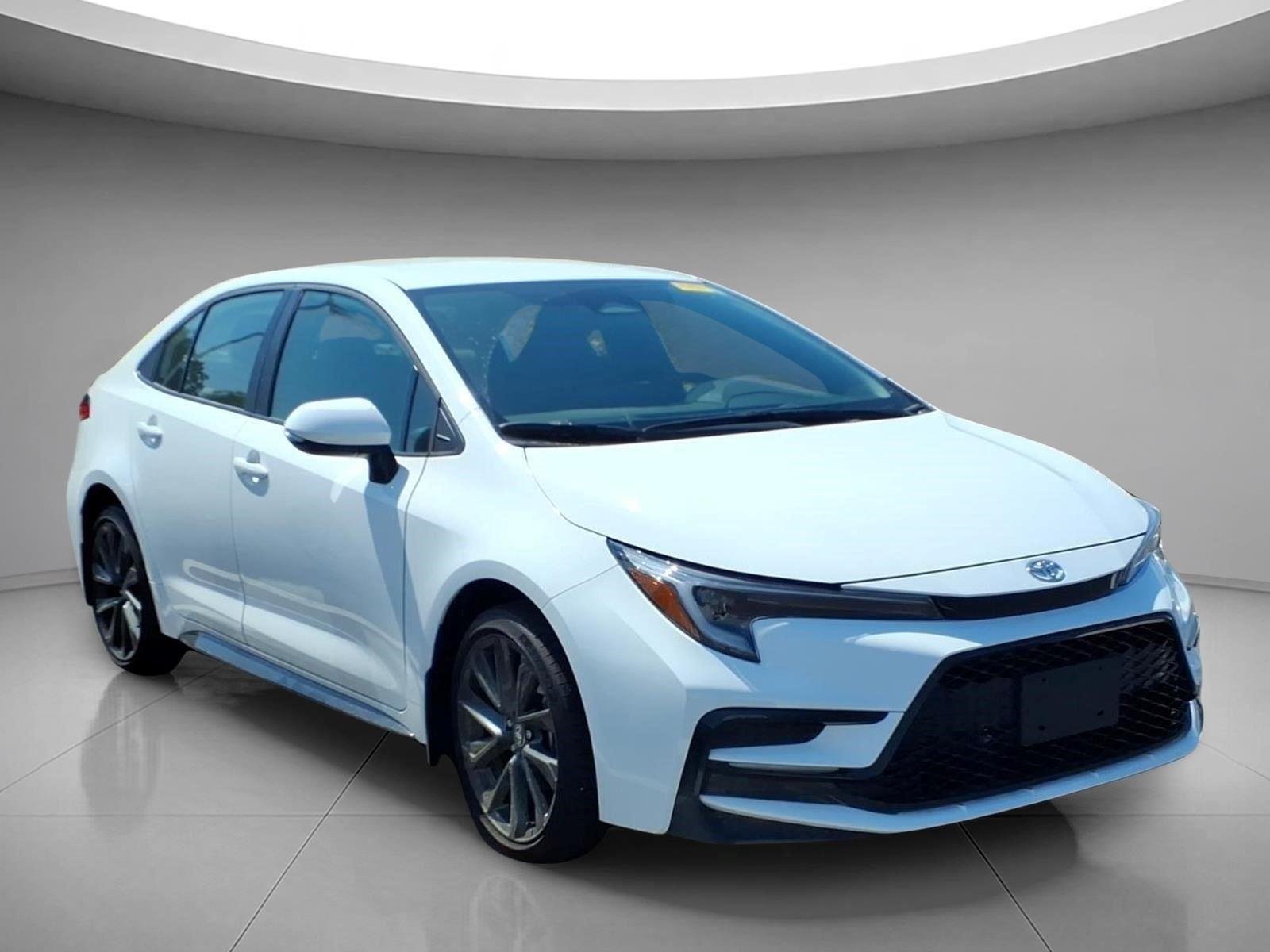 2026 Toyota Corolla SE CVT's photo