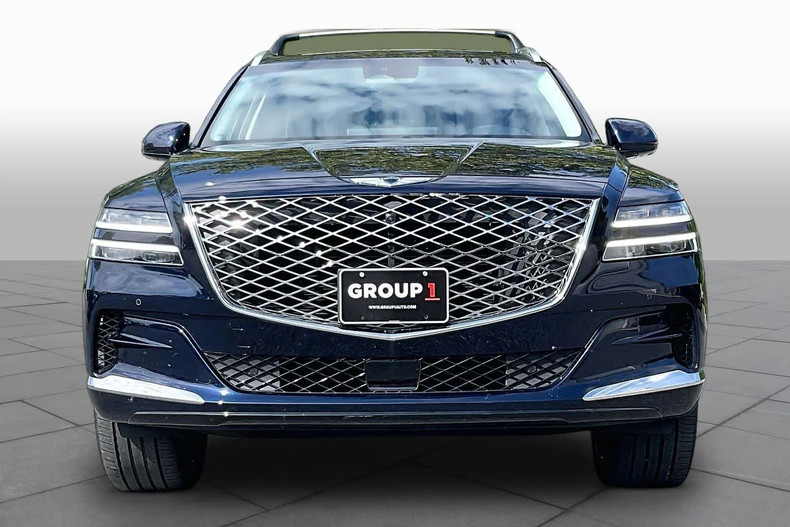 Used 2024 Capri Blue Genesis  image 3