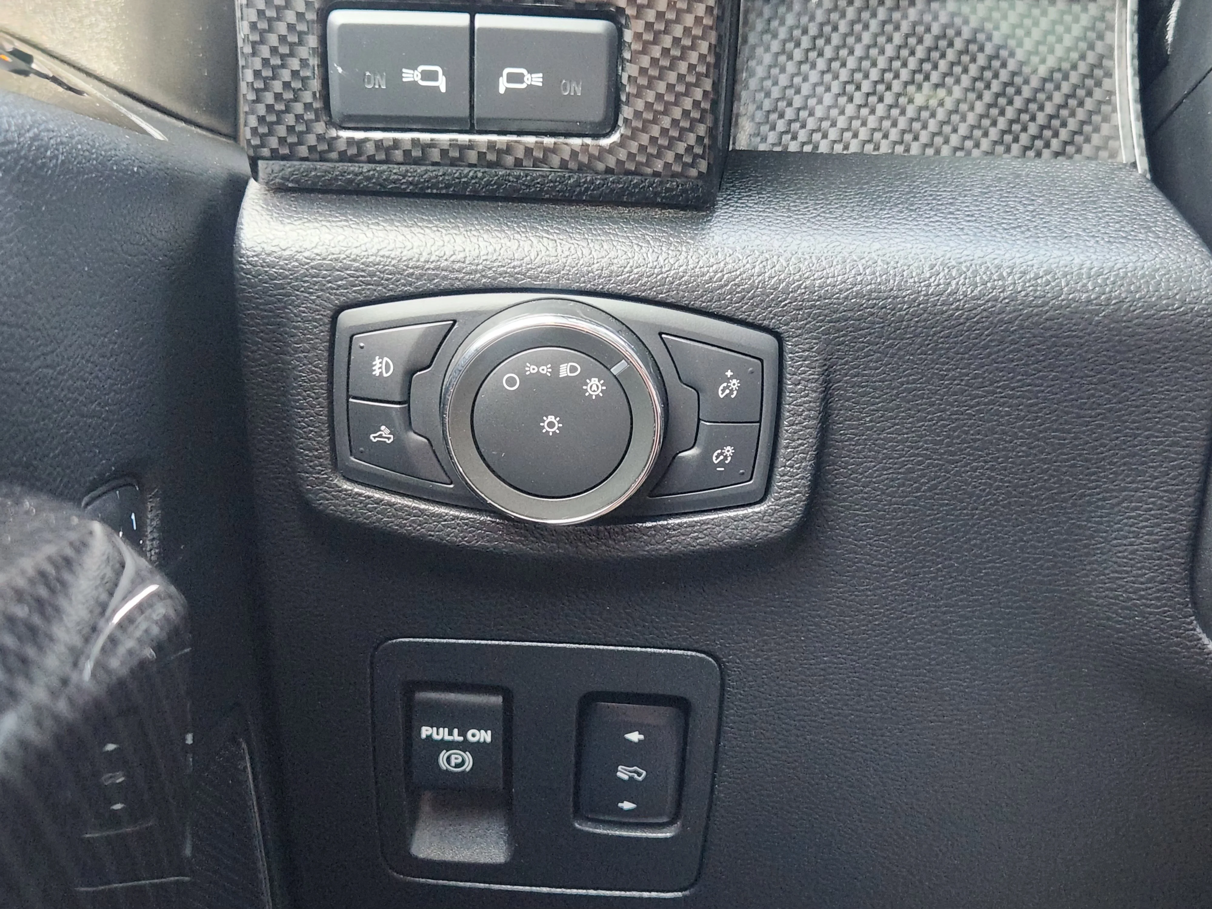 Used 2019  Ford Lariat Shelby Off-Road image 23