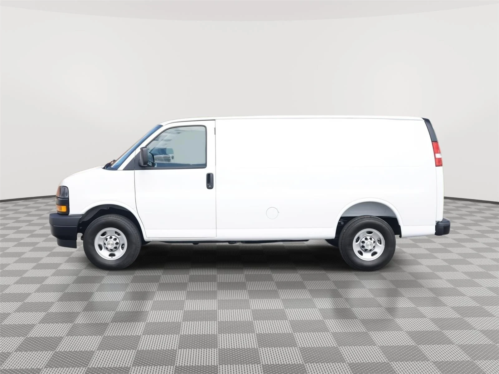 New 2026 Summit White Chevrolet WT image 7