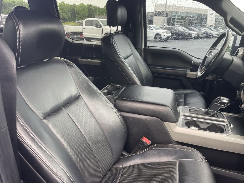 Used 2020 White Ford Lariat image 30