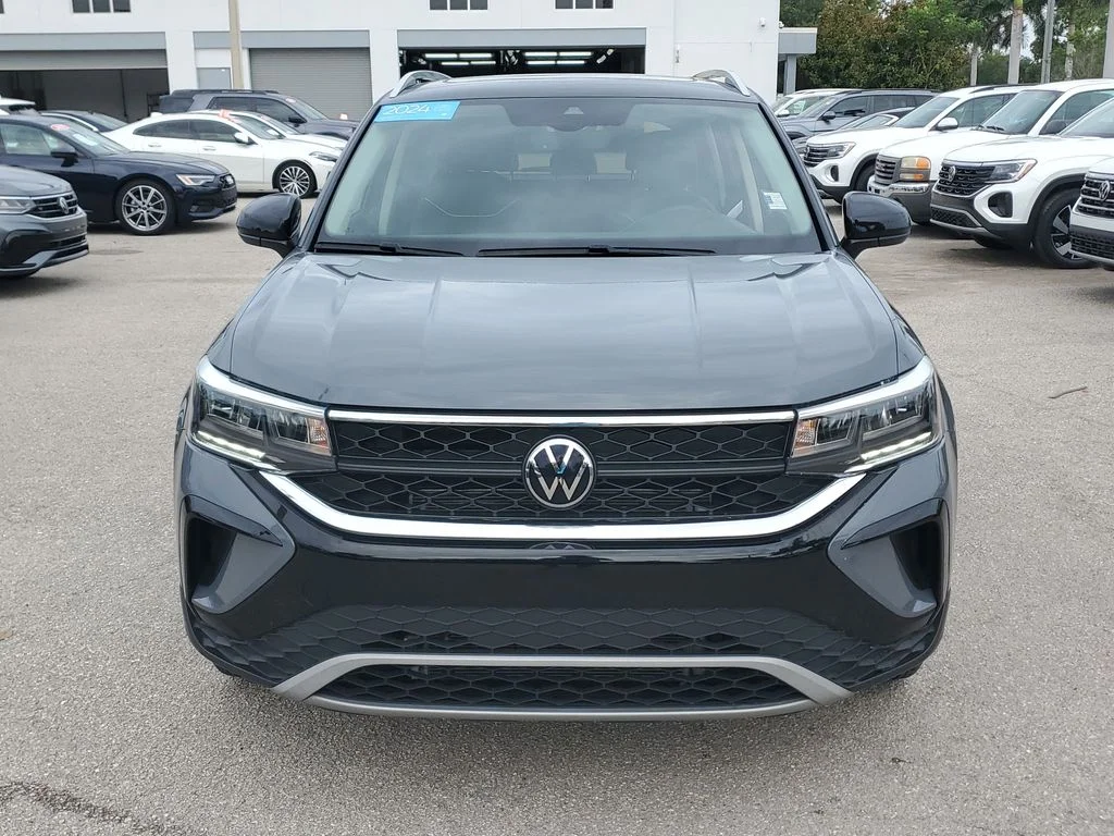 Used 2024 Gray Volkswagen 1.5T SE image 10