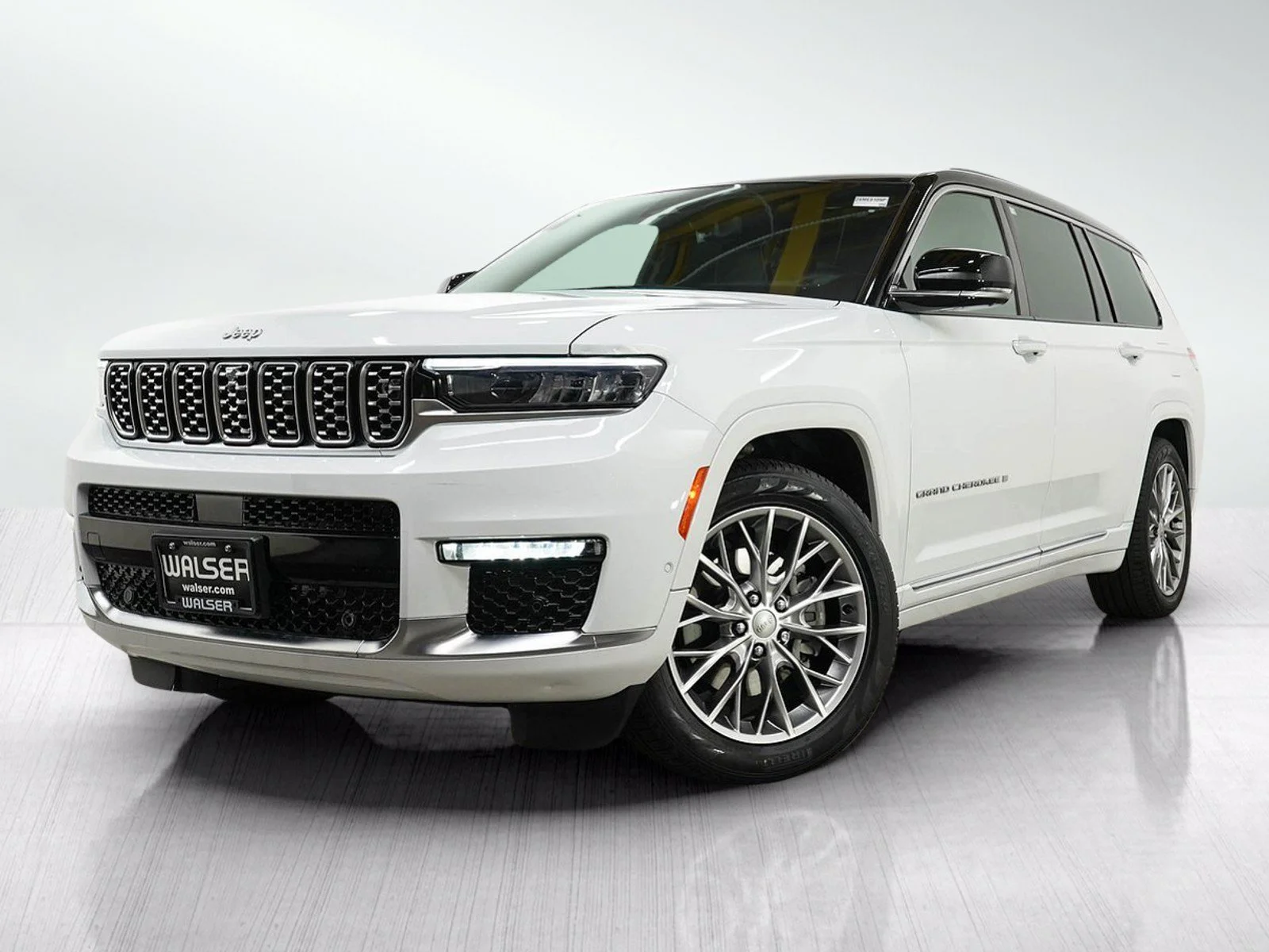Used 2024 Bright White Clearcoat Jeep Summit image 1
