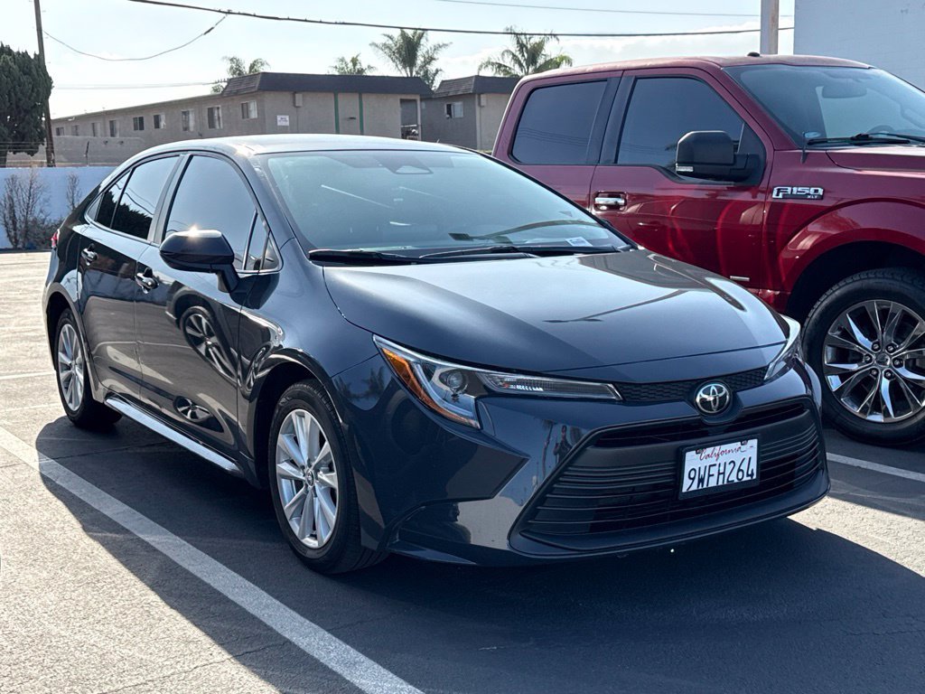 Used 2026  Toyota LE image 1