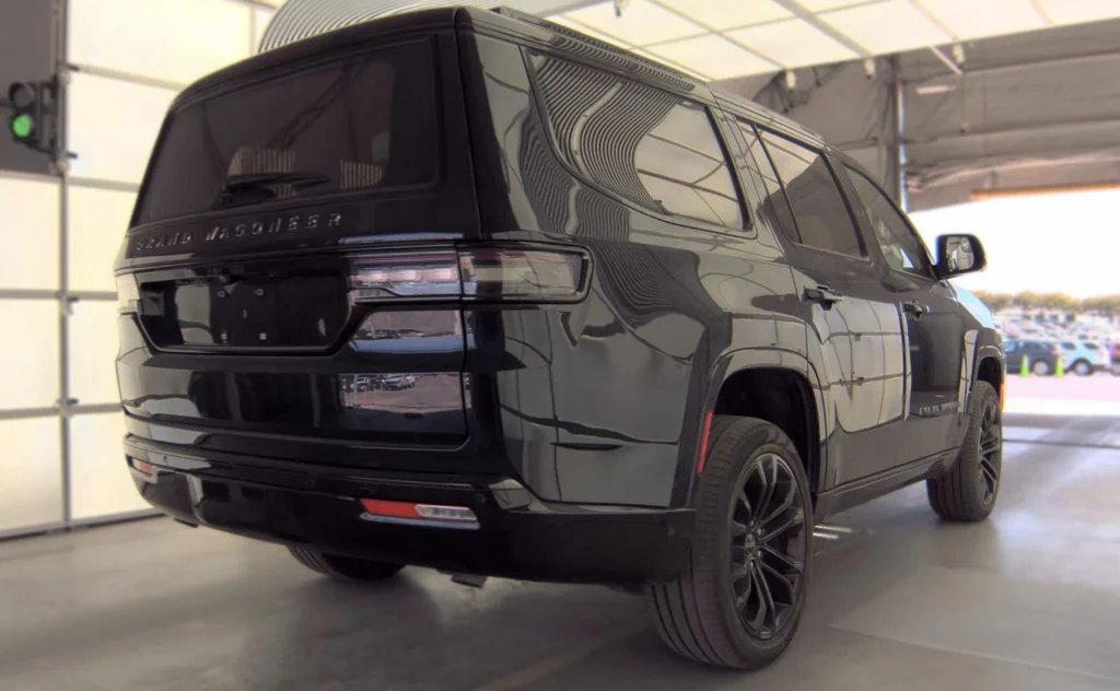 Used 2023 Black Jeep Series III image 6