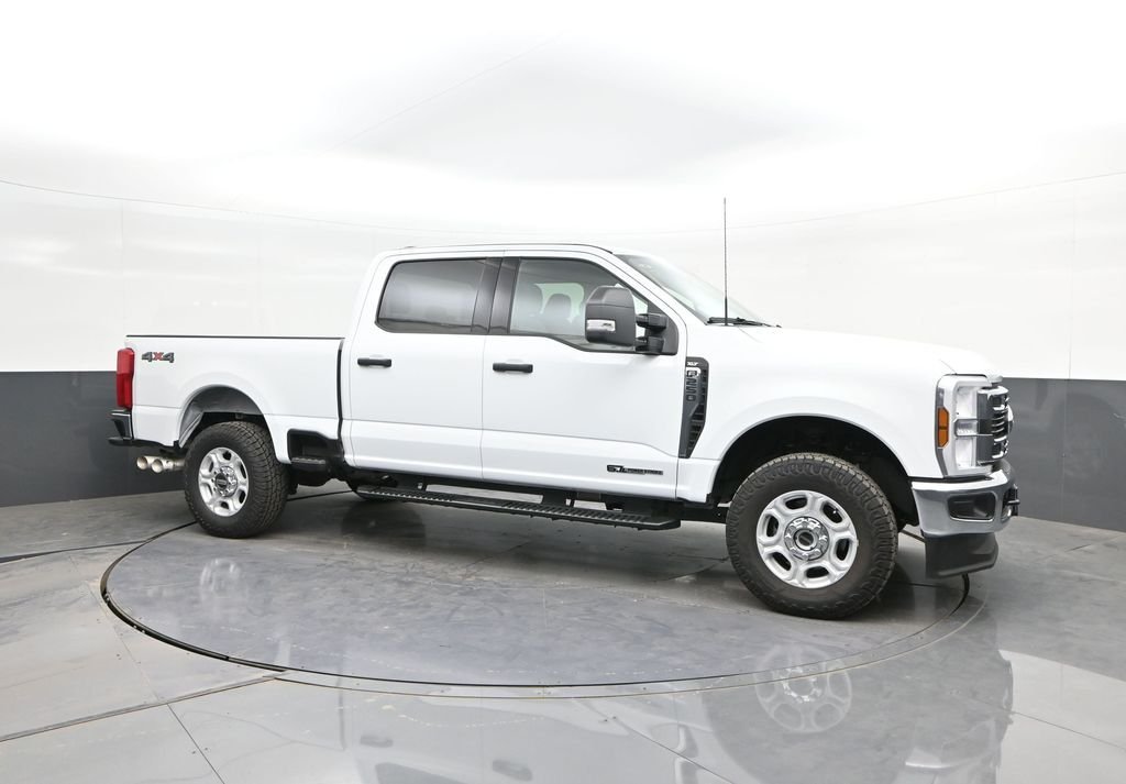 Used 2025 White Ford XLT image 16
