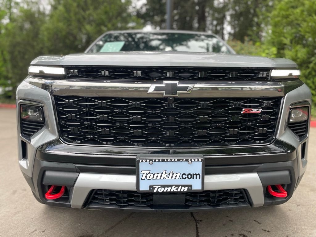 Used 2025 Sterling Gray Metallic Chevrolet Z71 image 9
