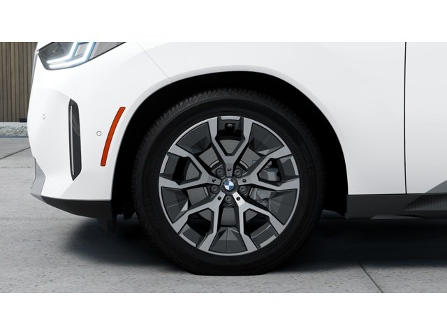 New 2026 White BMW 30 xDrive image 7