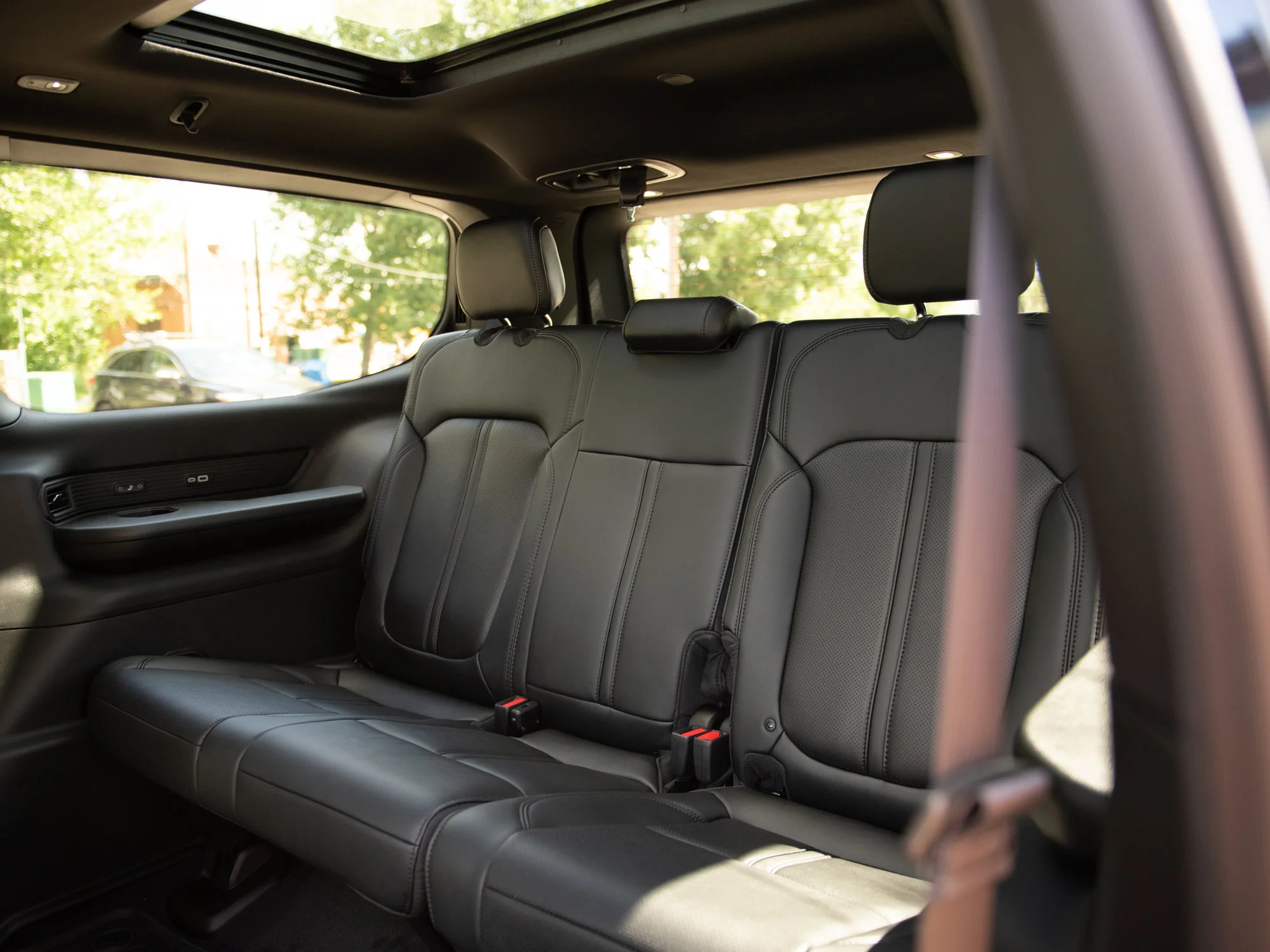 New 2026 Black Jeep Limited Reserve* image 25
