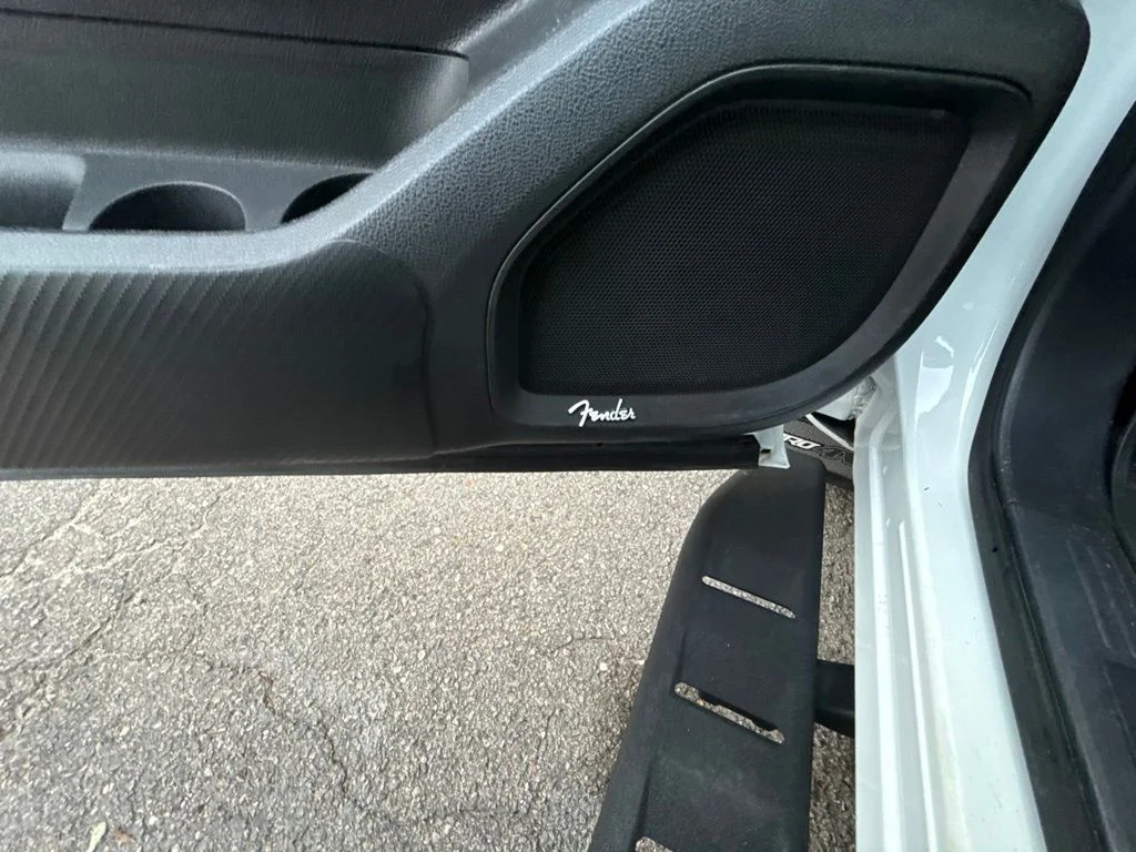 Used 2024 White Nissan PRO-4X image 18