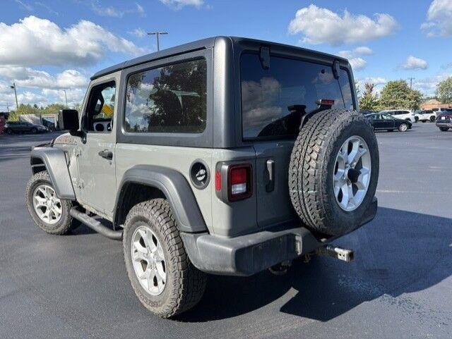 Used 2021 Sting-Gray Clearcoat Jeep Islander image 10