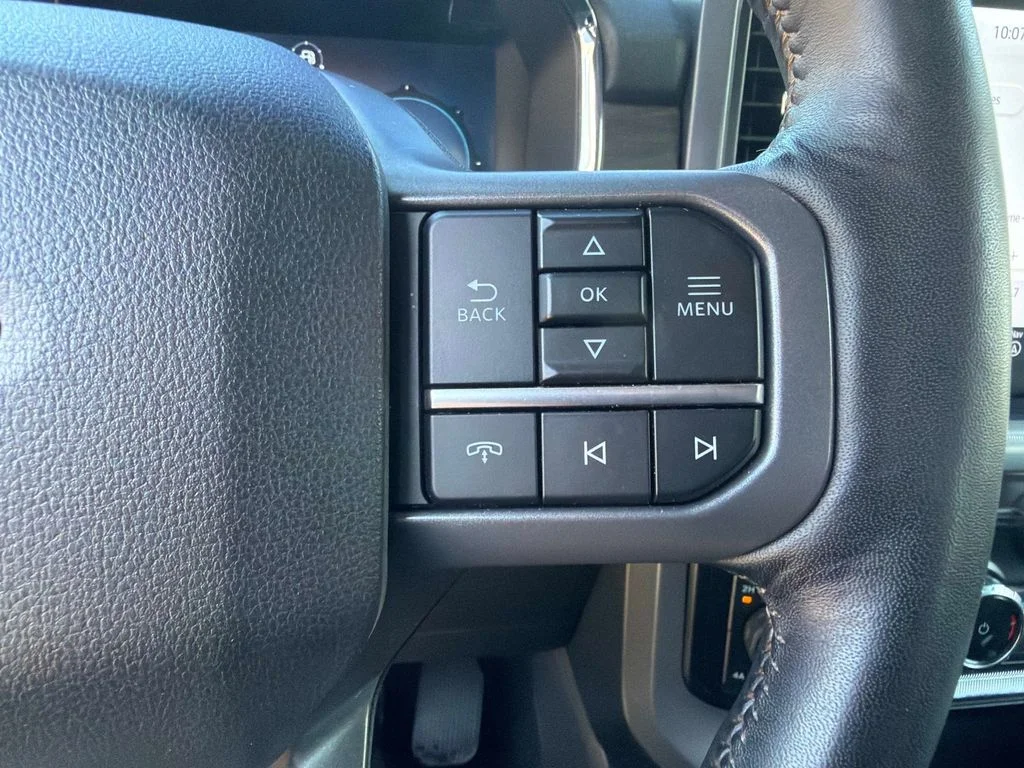 Used 2024 Star White Ford Lariat image 28