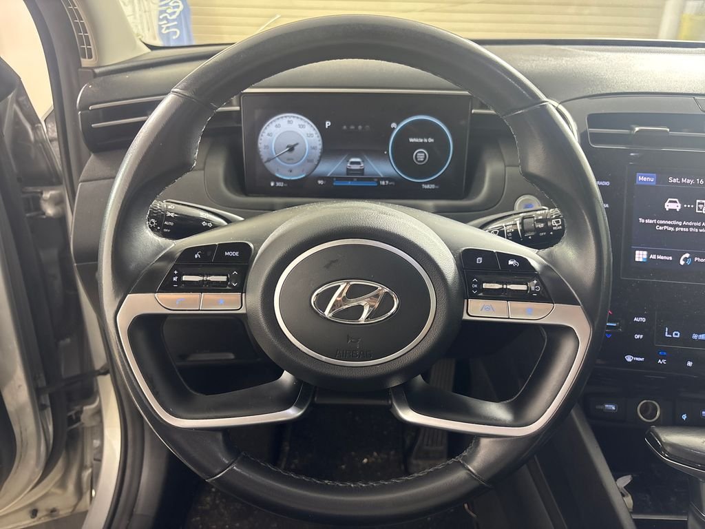 Used 2023 Silver Hyundai SEL image 18