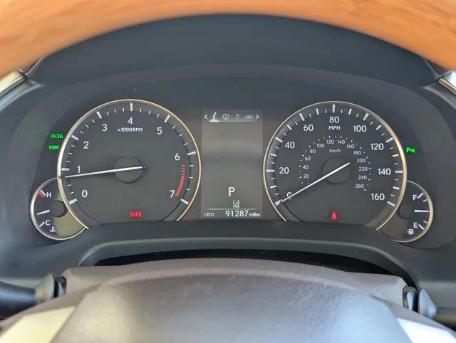 Used 2019 White Pearl Lexus 350L image 16