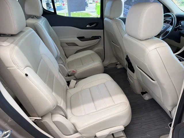 Used 2022 Gray GMC Denali image 13
