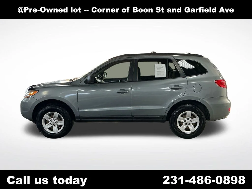 Used 2009 Silver Hyundai GLS image 2
