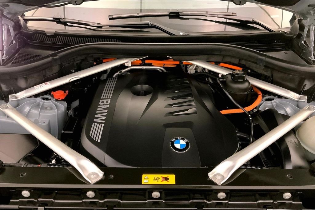 Certified Used 2024 Brooklyn Grey Metallic BMW  image 9