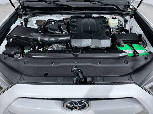 Certified Used 2019 White Toyota SR5 image 35