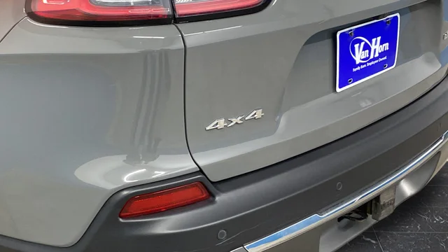 Used 2019 Sting-Gray Clearcoat Jeep Limited image 42