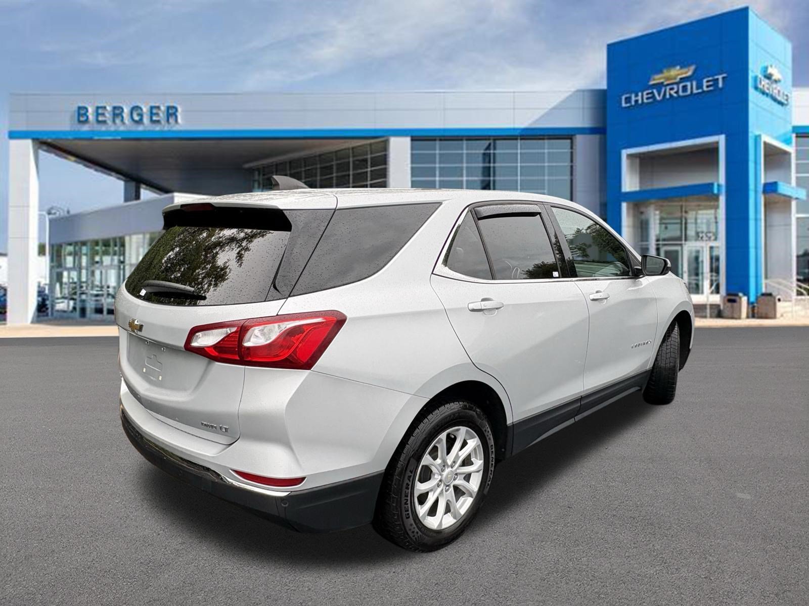 Used 2019 Chevrolet Equinox LT with VIN 2GNAXUEV9K6155305 for sale in Grand Rapids, MI
