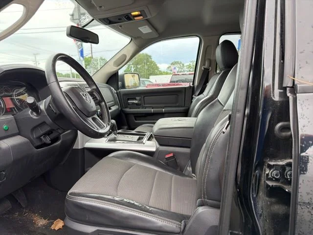 Used 2012  Ram Sport image 4