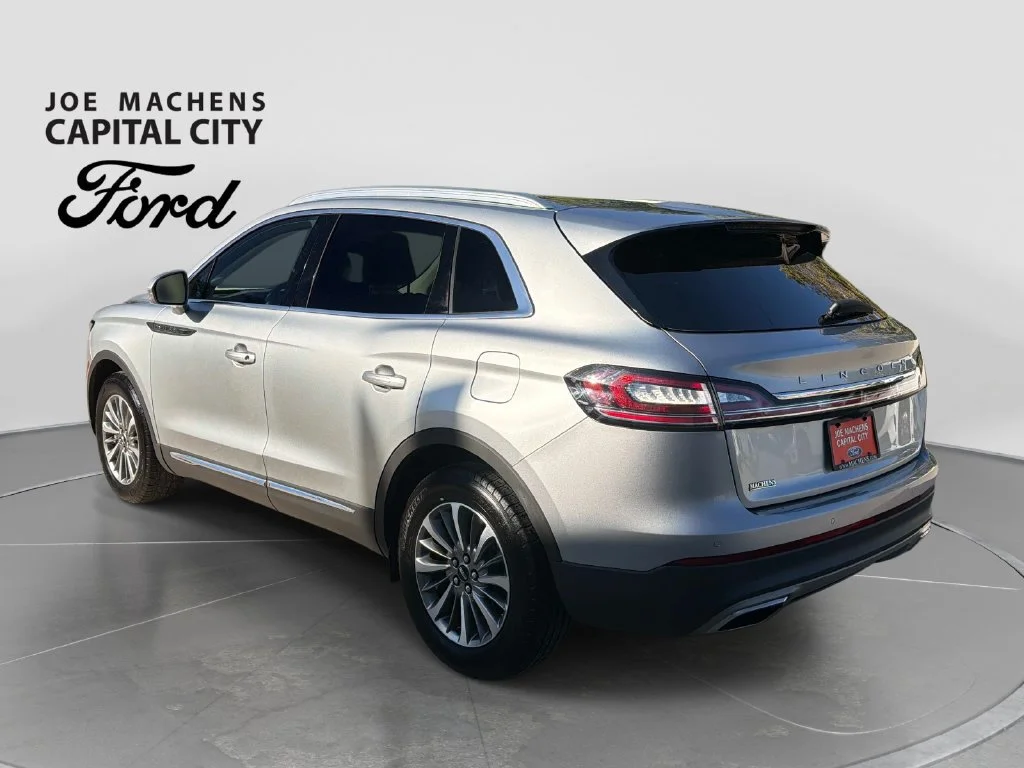 Used 2023 Silver Lincoln Standard image 7