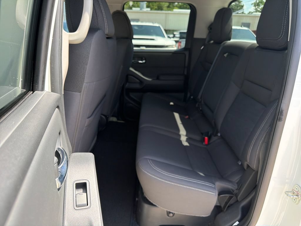2022 Nissan Frontier SV - Photo 26
