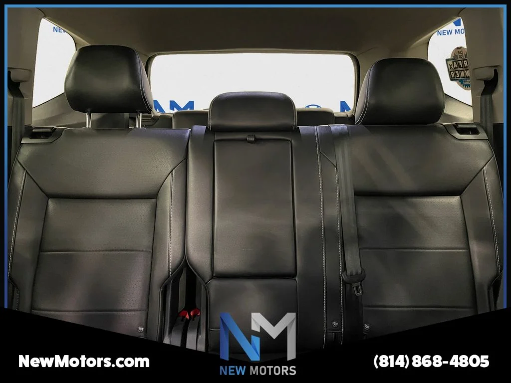 Used 2023 Deep Black Pearl Effect Volkswagen 2.0T SEL image 13