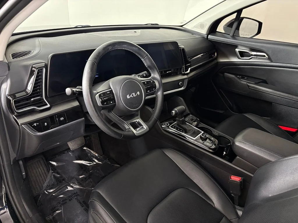 Used 2024 Black Kia EX image 17