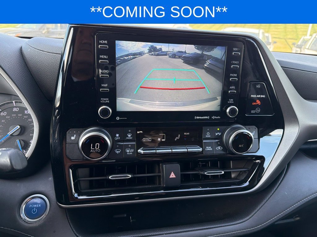 Used 2021 White Toyota XLE image 16