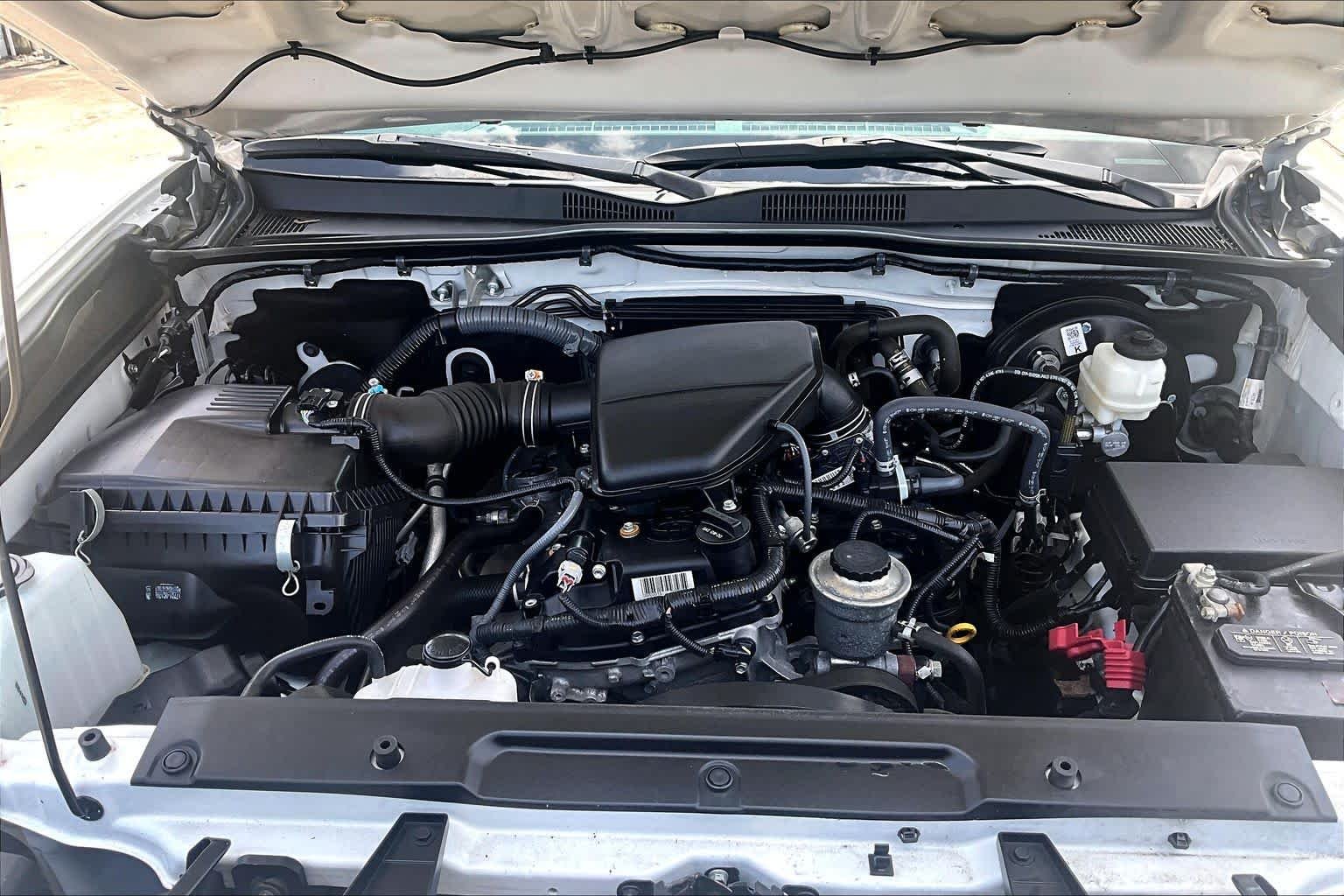 Used 2022 White Toyota SR image 29