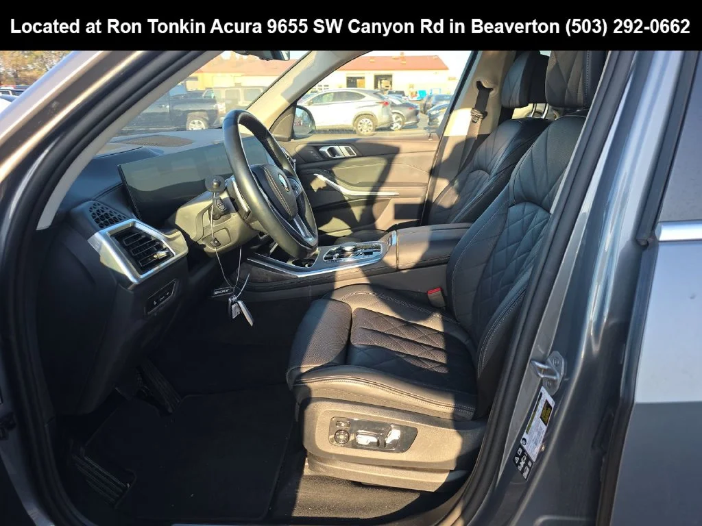 Used 2025 Gray Metallic BMW xDrive40i image 6