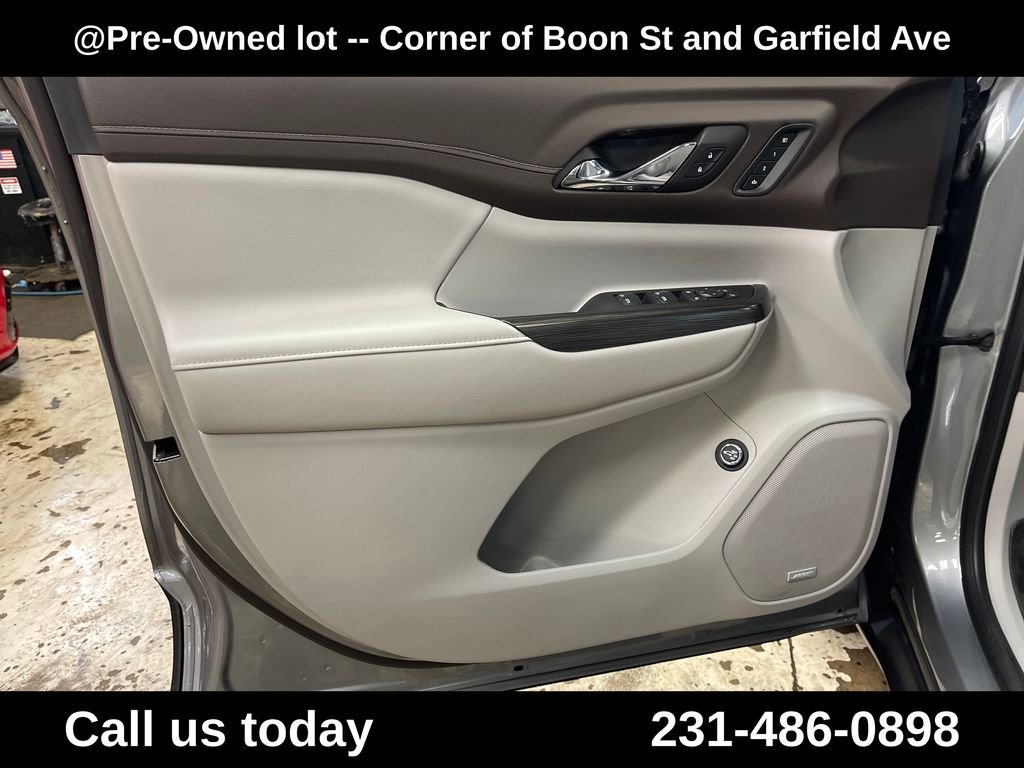 Used 2023 Silver GMC SLT image 15