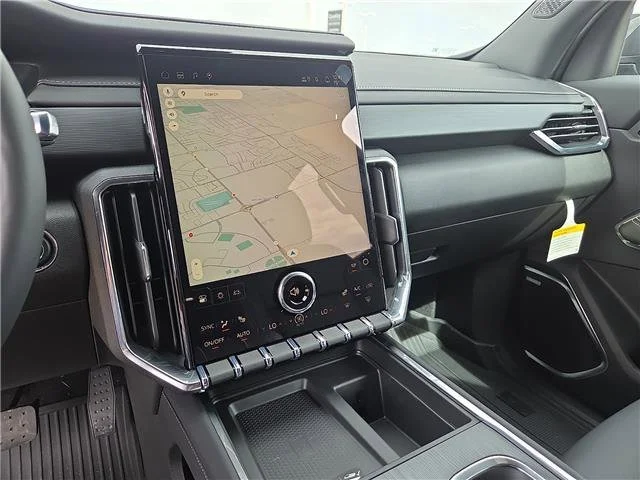 New 2026 Sterling Metallic GMC Elevation image 19