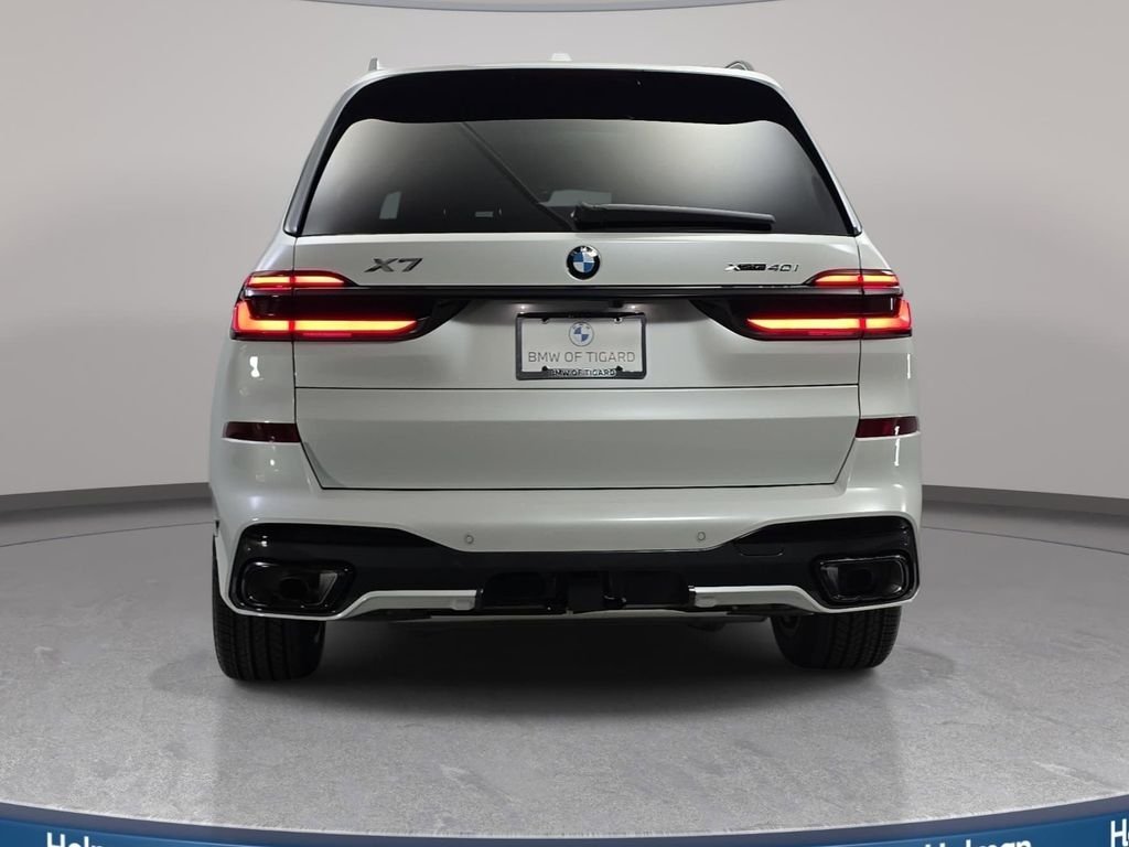 New 2026 Mineral White Metallic BMW xDrive40i image 6