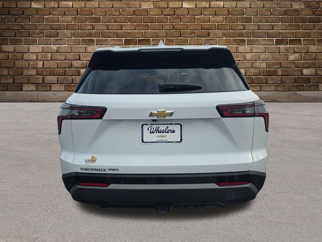 2025 Chevrolet Equinox LT photo 3