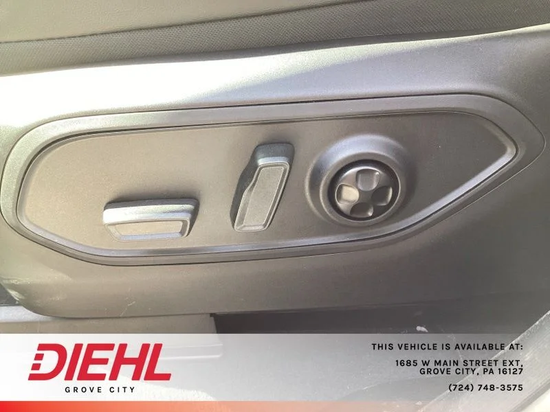 Used 2026 White Jeep Altitude image 17