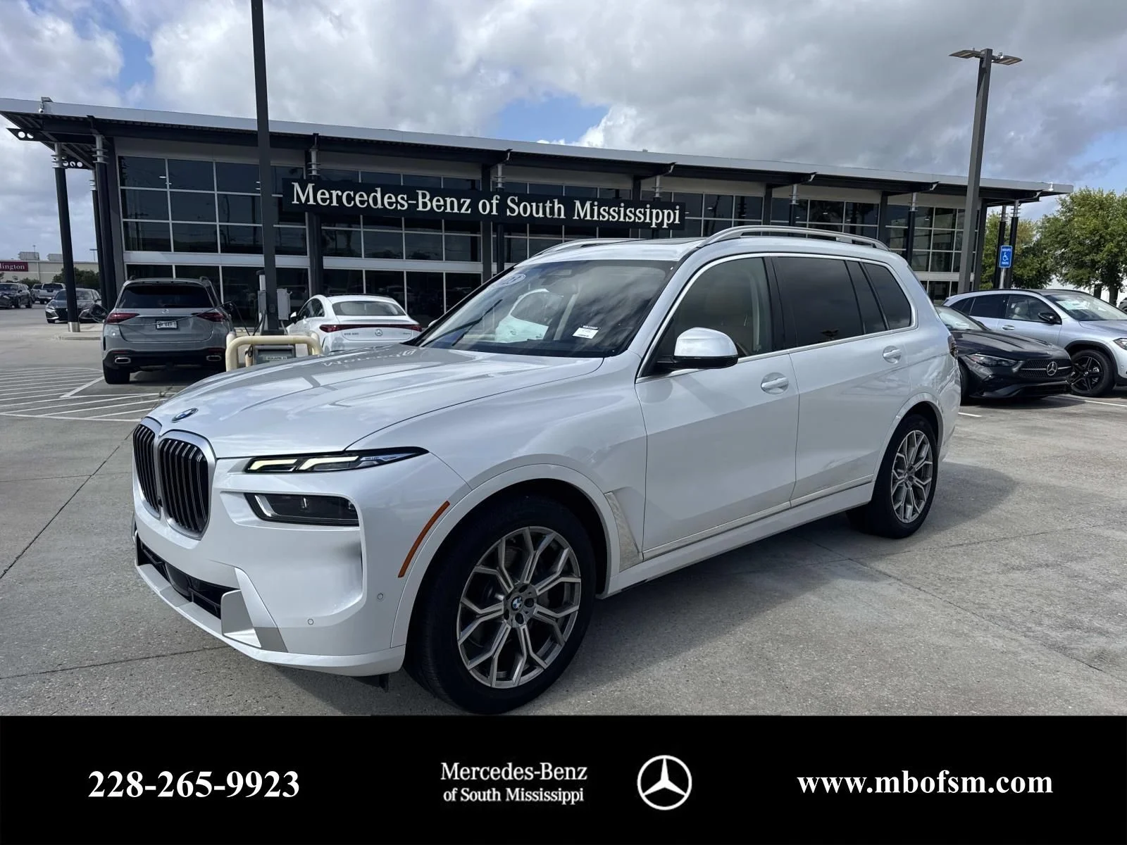 2023 BMW X7