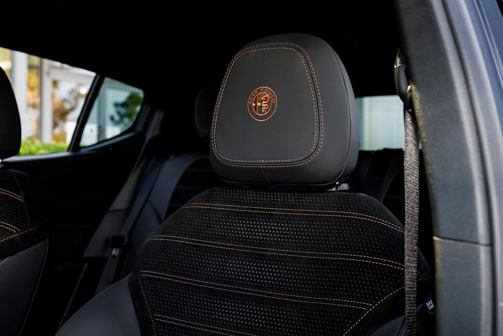 New 2025 Black Alfa Romeo Intensa image 24