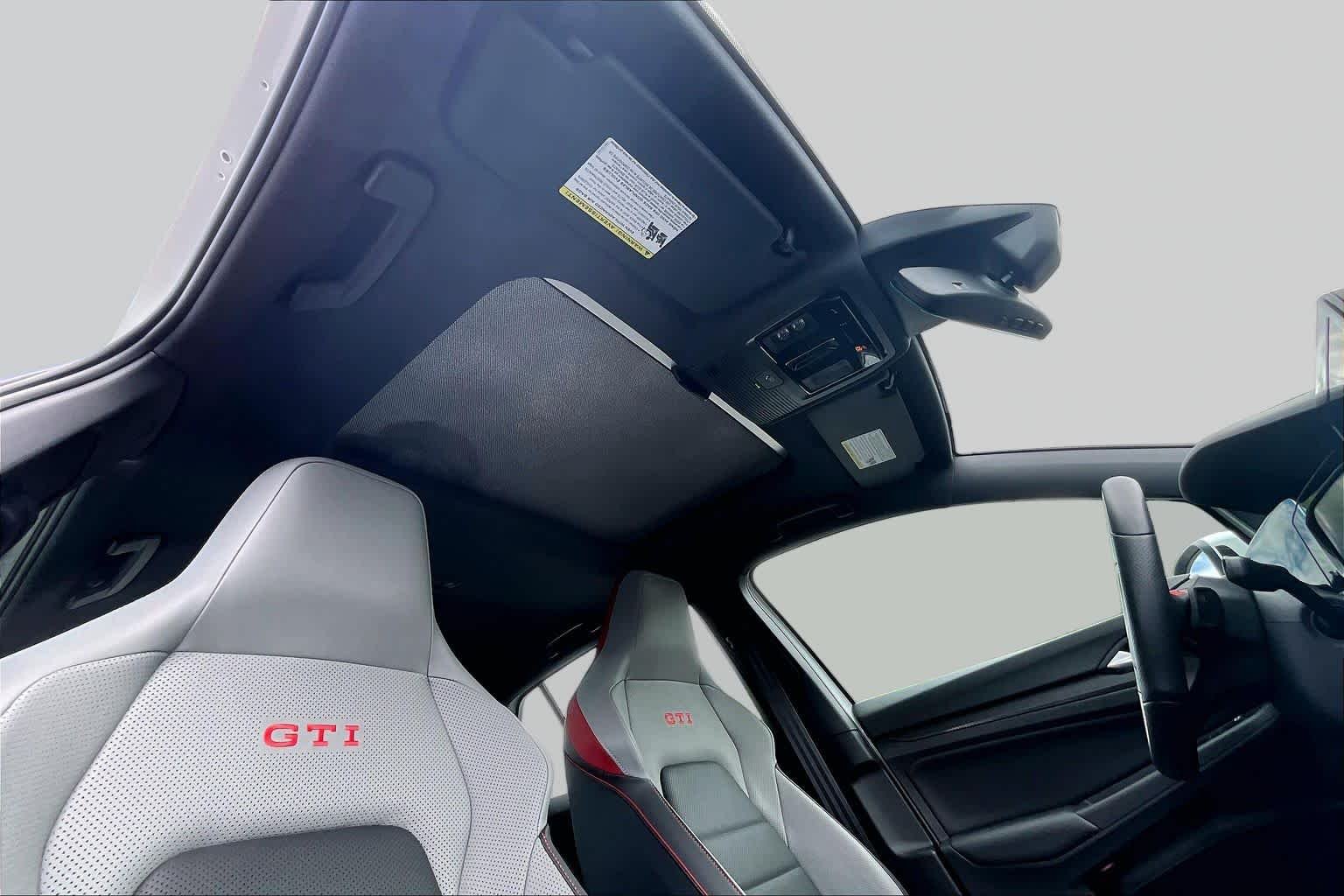 Used 2024 Opal White Pearl Volkswagen Autobahn image 12