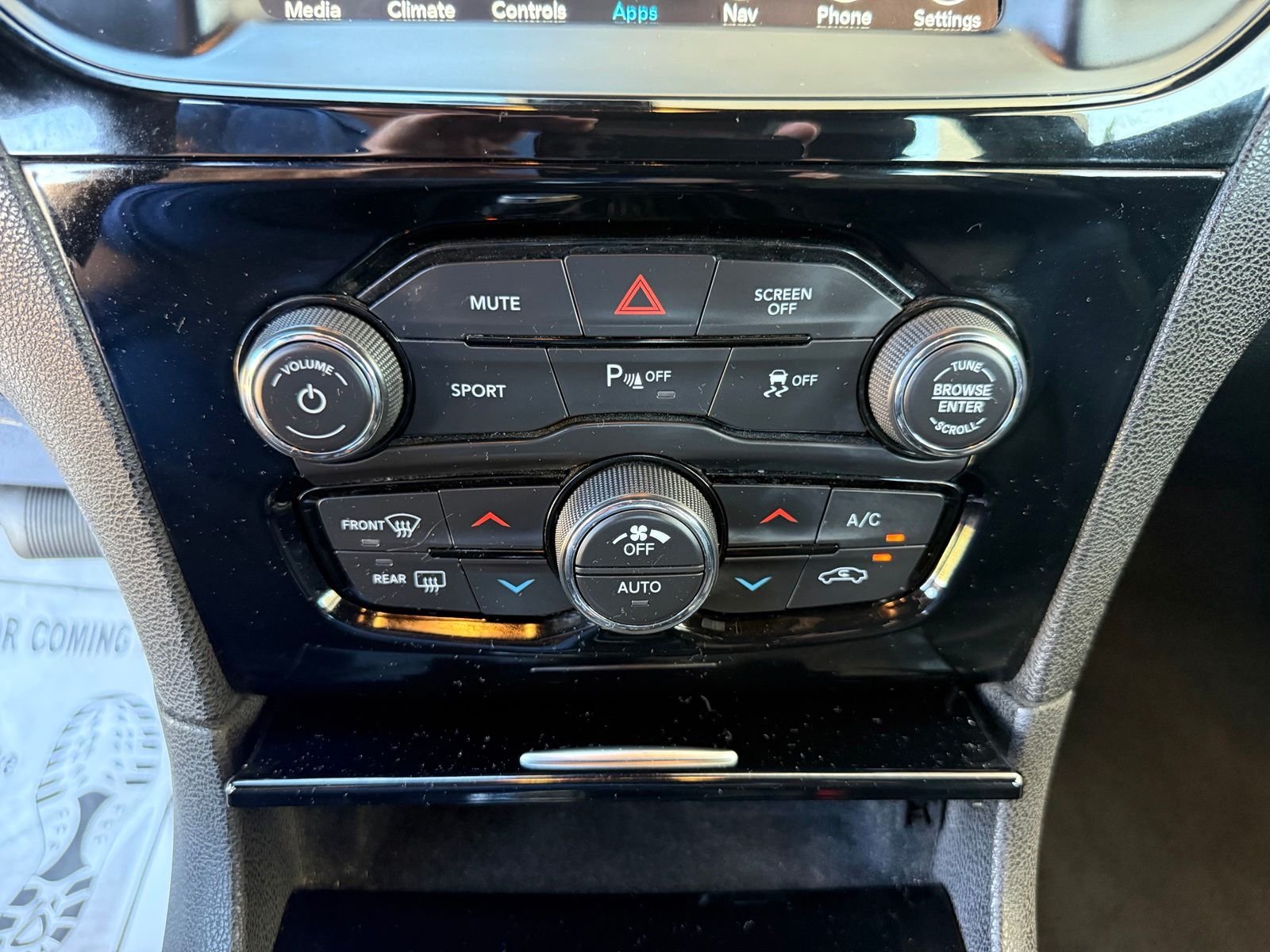 2023 Chrysler 300 S - Photo 23