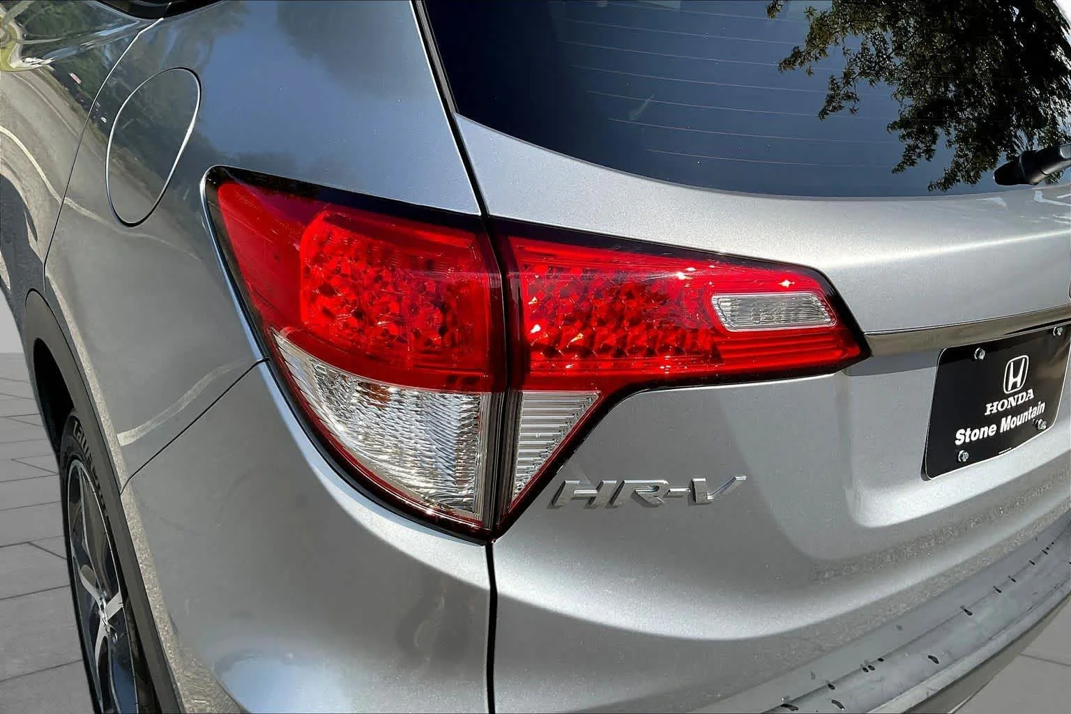 Used 2022 Lunar Silver Metallic Honda EX image 29