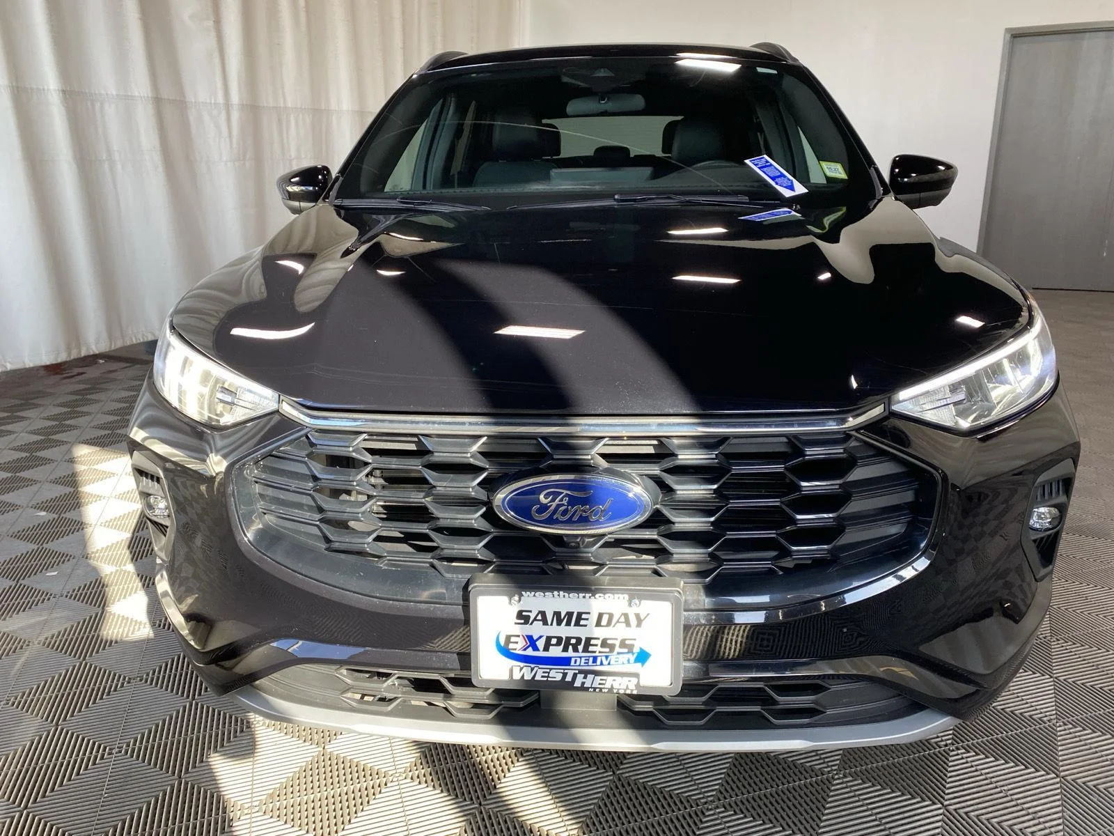 Used 2023 Agate Black Ford ST-Line Select image 3
