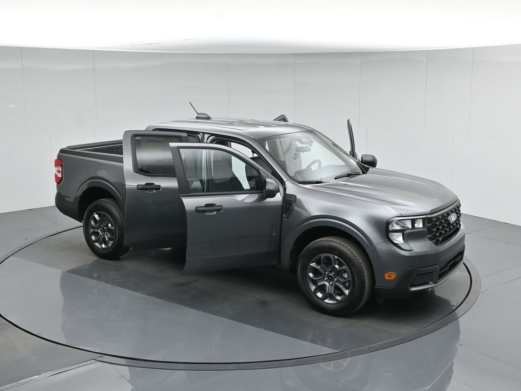 New 2026 Carbonized Gray Metallic Ford XLT image 40