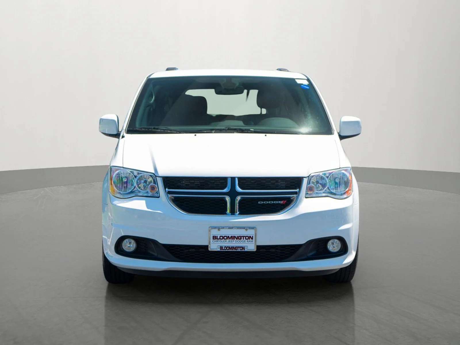 Used 2019 Dodge Grand Caravan SXT with VIN 2C4RDGCG7KR742269 for sale in Minneapolis, Minnesota