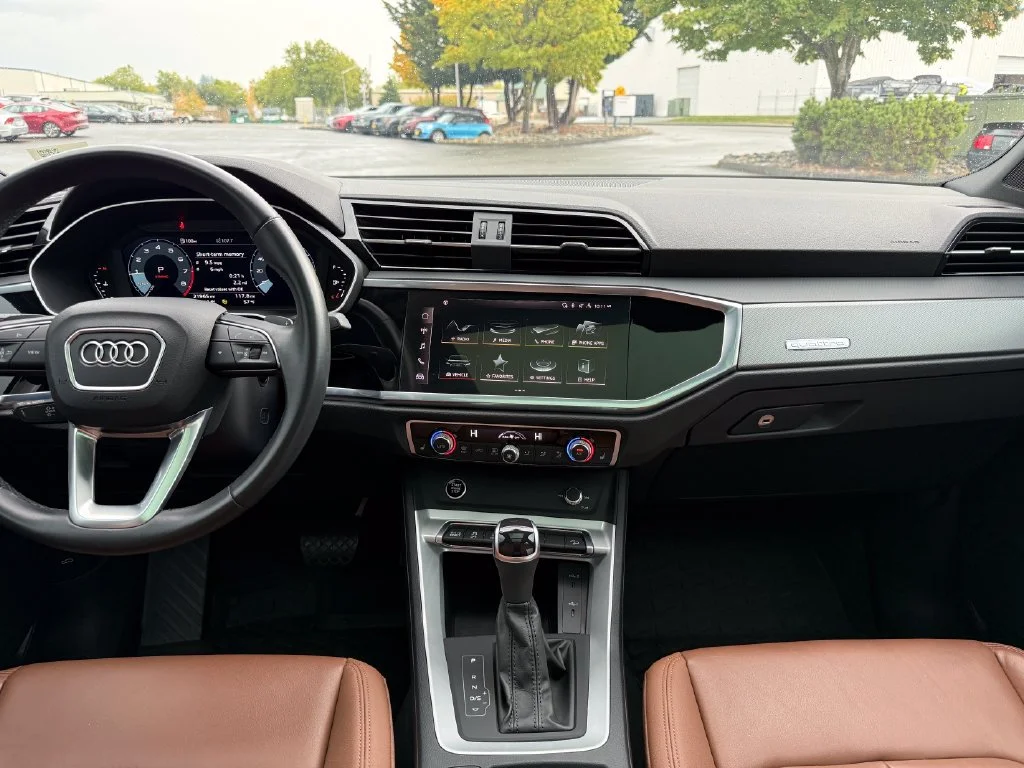 Used 2023 Black Metallic Audi S line Premium image 24