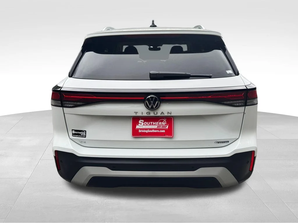 Used 2026 White Volkswagen SE image 4