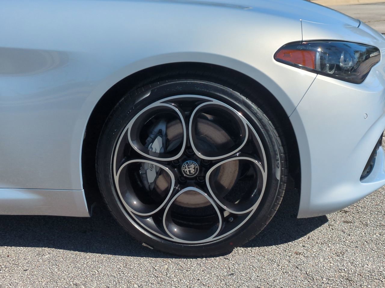 2025 Alfa Romeo Giulia Base - Photo 10