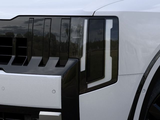 New 2027 White Kia SX-Prestige image 10