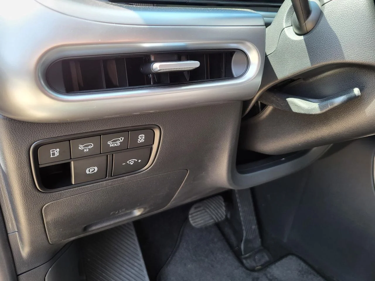2026 Hyundai IONIQ 9 SE - Photo 17